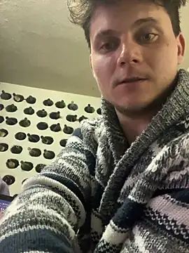 Snapshot of HFDYJLO chatting on March 21, 2026, 9:08 pm HFDYJLO online show from March 21, 2026, 9:08 pm