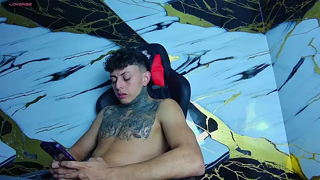 Kevin22 222 online show from March 17, 2025, 4:29 am