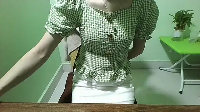 Luxcute286 online show from March 22, 2025, 12:57 pm