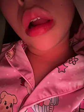 Snapshot of Samsam_567 chatting on January 7, 2026, 4:01 pm Samsam 567 online show from January 7, 2026, 4:01 pm