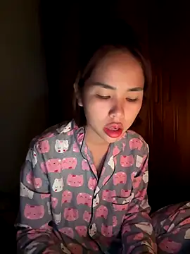 Snapshot of Samsam_567 chatting on December 21, 2025, 5:14 pm Samsam 567 online show from December 21, 2025, 5:14 pm