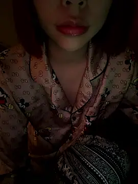 Snapshot of Samsam_567 chatting on January 14, 2026, 5:44 am Samsam 567 online show from January 14, 2026, 5:44 am