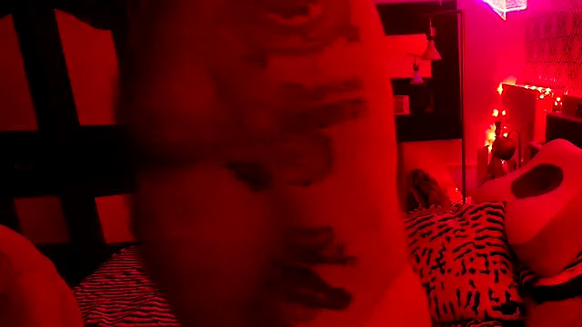 Snapshot of RawRyder8 chatting on September 26, 2025, 12:12 pm RawRyder8 online show from September 26, 2025, 12:12 pm