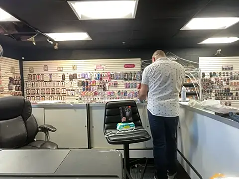 Snapshot of RawRyder8 chatting on October 18, 2025, 6:32 pm RawRyder8 online show from October 18, 2025, 6:32 pm