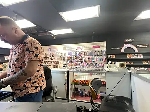 Snapshot of RawRyder8 chatting on February 11, 2025, 9:25 pm RawRyder8 online show from February 11, 2025, 9:25 pm