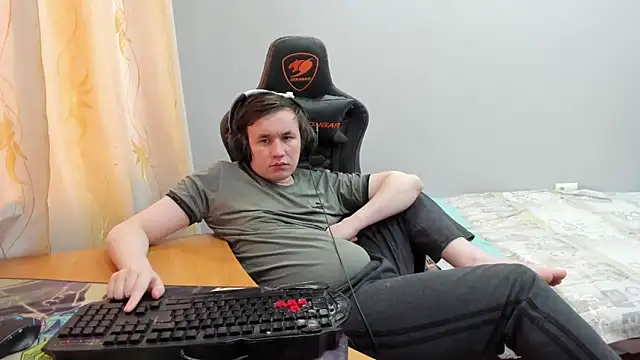 Snapshot of iliaskrislove chatting on March 7, 2026, 1:27 pm iliaskrislove online show from March 7, 2026, 1:27 pm