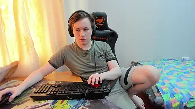 iliaskrislove online show from July 23, 2026, 1:58 am