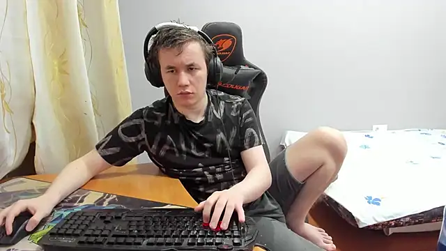 iliaskrislove online show from January 12, 2026, 10:25 pm