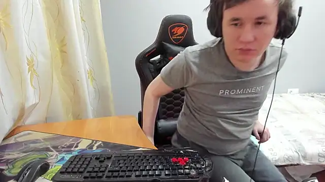 Snapshot of iliaskrislove chatting on February 16, 2026, 11:35 pm iliaskrislove online show from February 16, 2026, 11:35 pm