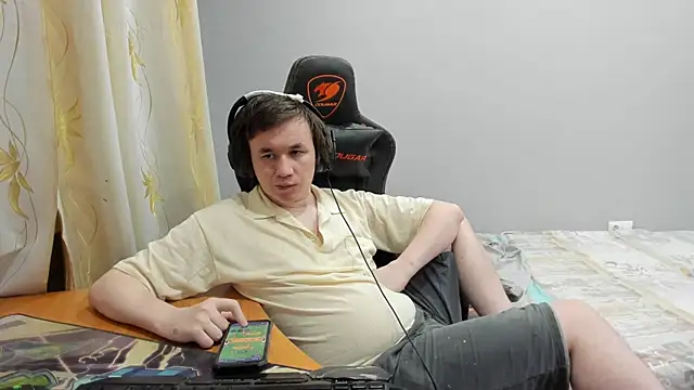 Snapshot of iliaskrislove chatting on February 27, 2026, 6:08 pm iliaskrislove online show from February 27, 2026, 6:08 pm