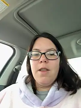 FreakNastyLacie online show from December 4, 2025, 4:28 pm