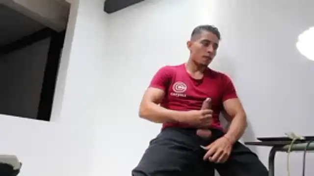 Snapshot of SeanToro chatting on January 10, 2026, 5:08 pm SeanToro online show from January 10, 2026, 5:08 pm