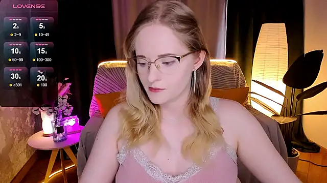 Aemilia  online show from February 3, 2026, 8:30 am