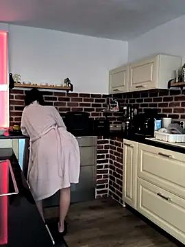 Linalicious online show from March 12, 2025, 7:46 am