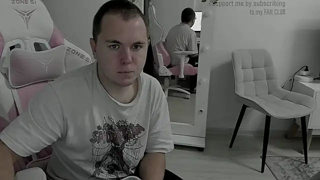 Snapshot of MashkaRay chatting on September 14, 2025, 4:18 pm MashkaRay online show from September 14, 2025, 4:18 pm