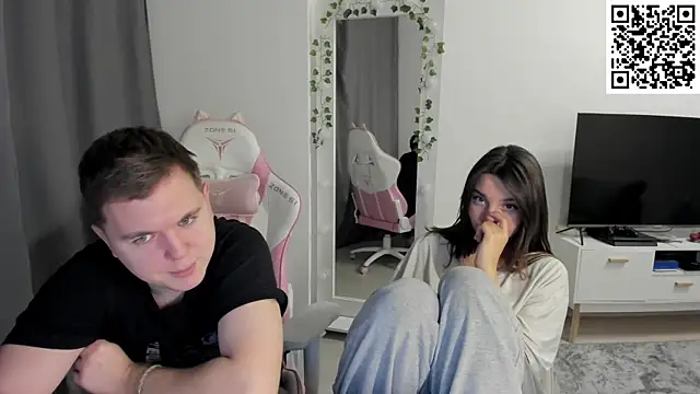 Snapshot of MashkaRay chatting on December 18, 2025, 5:50 pm MashkaRay online show from December 18, 2025, 5:50 pm