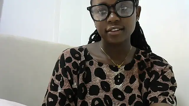 Latiffagodess online show from September 19, 2025, 8:40 am