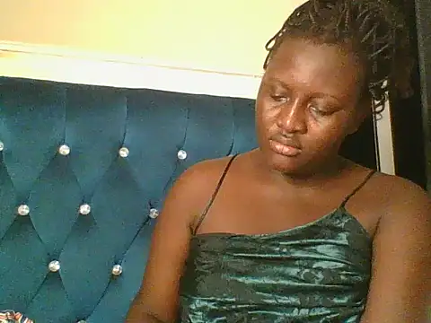 Snapshot of Heavy_ass chatting on March 17, 2026, 6:55 pm Heavy ass online show from March 17, 2026, 6:55 pm