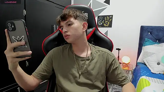 Hanz peterss online show from December 12, 2024, 4:53 pm
