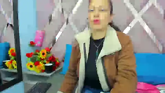 Mulan sexy01 online show from October 4, 2025, 1:12 pm