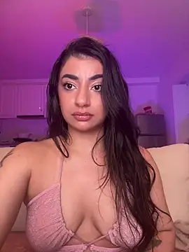 Snapshot of ZoeZayd chatting on March 7, 2026, 10:15 pm ZoeZayd online show from March 7, 2026, 10:15 pm