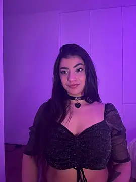 Snapshot of ZoeZayd chatting on February 5, 2026, 11:22 pm ZoeZayd online show from February 5, 2026, 11:22 pm