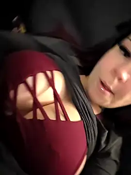 BoeseMoni1998 online show from April 16, 2026, 5:14 pm