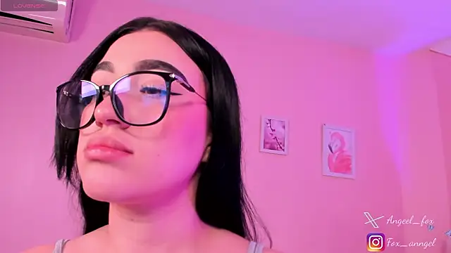 angeel fox online show from February 12, 2026, 2:55 am