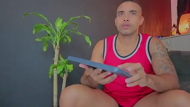 LincomAmith online show from January 10, 2026, 3:35 am