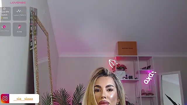 ArianaArianna online show from March 5, 2026, 8:55 am