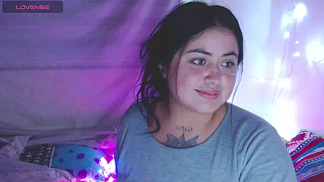 PamelaDoouce online show from March 11, 2025, 6:41 am