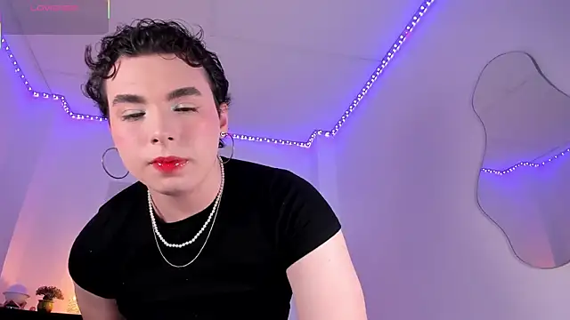 meloddysky online show from March 6, 2025, 7:43 pm