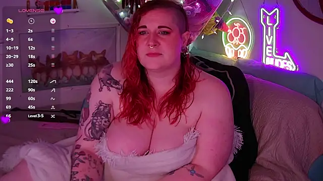 opalreigning online show from October 16, 2025, 9:39 am