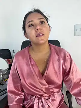 AriannaTorres online show from April 28, 2026, 11:58 am