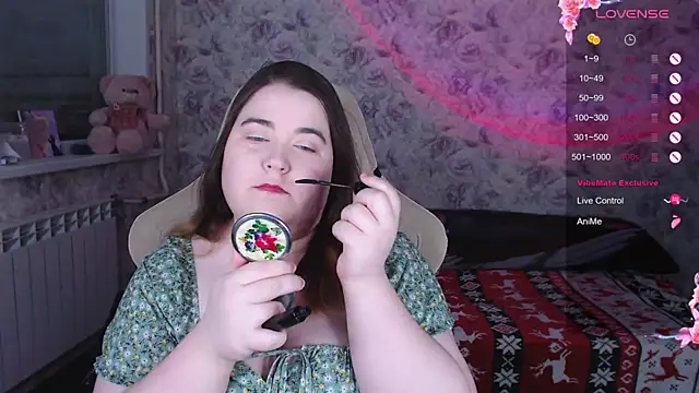 Estelle Hicks online show from January 18, 2026, 6:33 pm