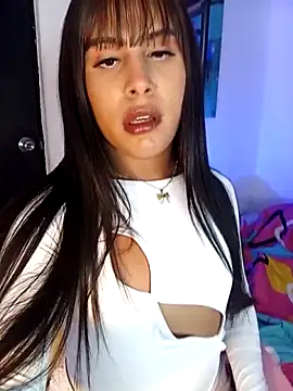 Snapshot of LittleEmmaa chatting on February 3, 2026, 6:40 am LittleEmmaa online show from February 3, 2026, 6:40 am