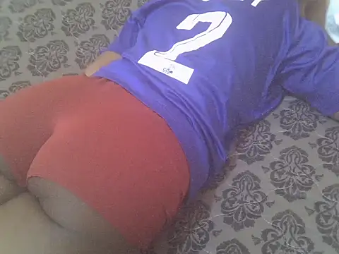 Snapshot of Sweet_crushy chatting on March 16, 2026, 5:26 am Sweet crushy online show from March 16, 2026, 5:26 am