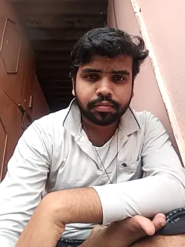 MeFeellove online show from October 31, 2025, 9:06 am