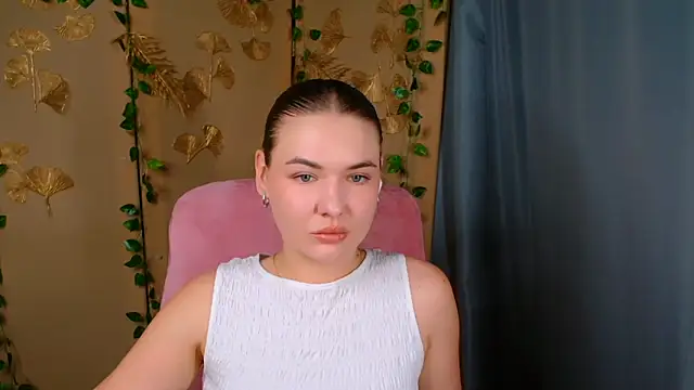 Snapshot of Glory_air chatting on June 20, 2026, 4:39 am Glory air online show from June 20, 2026, 4:39 am
