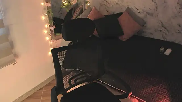 Snapshot of Bella_desi_ chatting on March 14, 2026, 11:49 am Bella desi online show from March 14, 2026, 11:49 am