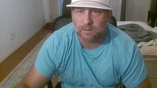 poundyouout69 online show from February 12, 2025, 9:22 pm