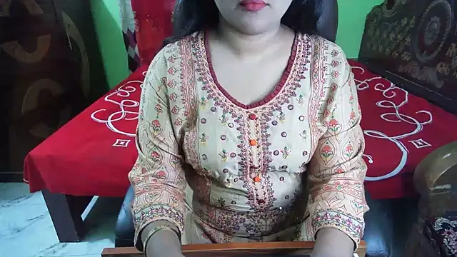BengaliQueenStar online show from June 9, 2026, 4:08 pm