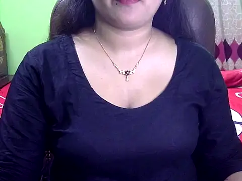 BengaliQueenStar online show from September 14, 2025, 3:56 pm
