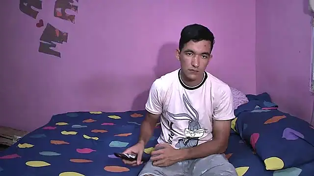 Snapshot of Sweetiefoxxx chatting on October 17, 2025, 6:43 pm Sweetiefoxxx online show from October 17, 2025, 6:43 pm