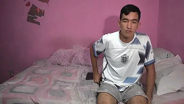 Snapshot of Sweetiefoxxx chatting on December 15, 2025, 6:36 pm Sweetiefoxxx online show from December 15, 2025, 6:36 pm