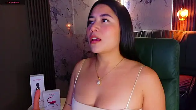 Susy thomson online show from October 3, 2025, 10:44 pm