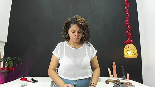 Luna smit08 online show from October 1, 2025, 8:46 pm