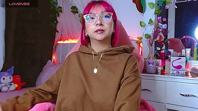 Snapshot of Littlerouse_ chatting on November 22, 2025, 3:05 am Littlerouse online show from November 22, 2025, 3:05 am