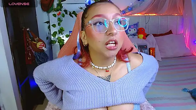 Snapshot of Littlerouse_ chatting on March 21, 2026, 8:15 am Littlerouse online show from March 21, 2026, 8:15 am