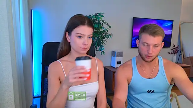 Jony and Jessica online show from July 21, 2026, 6:26 am